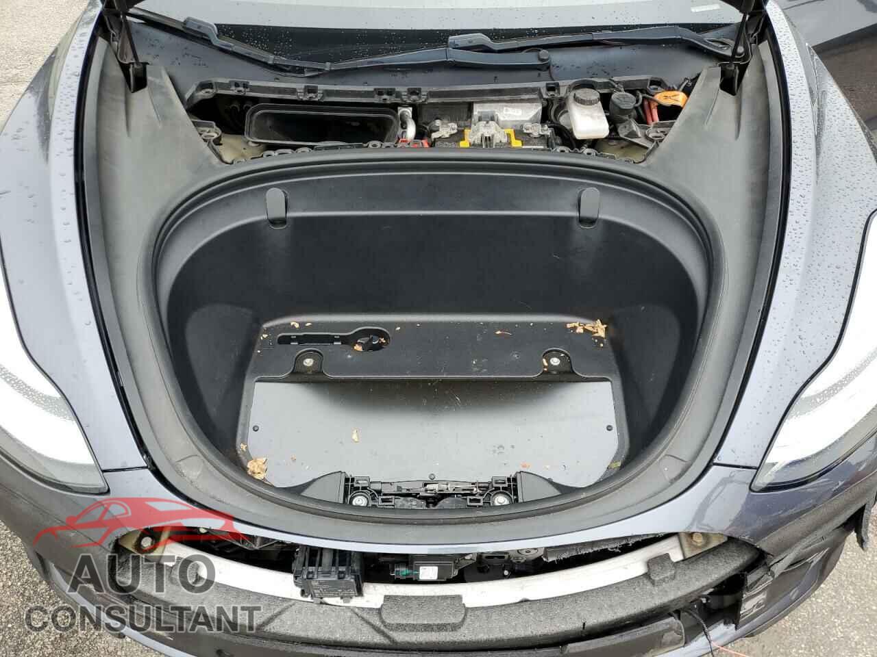TESLA MODEL 3 2018 - 5YJ3E1EA9JF052865