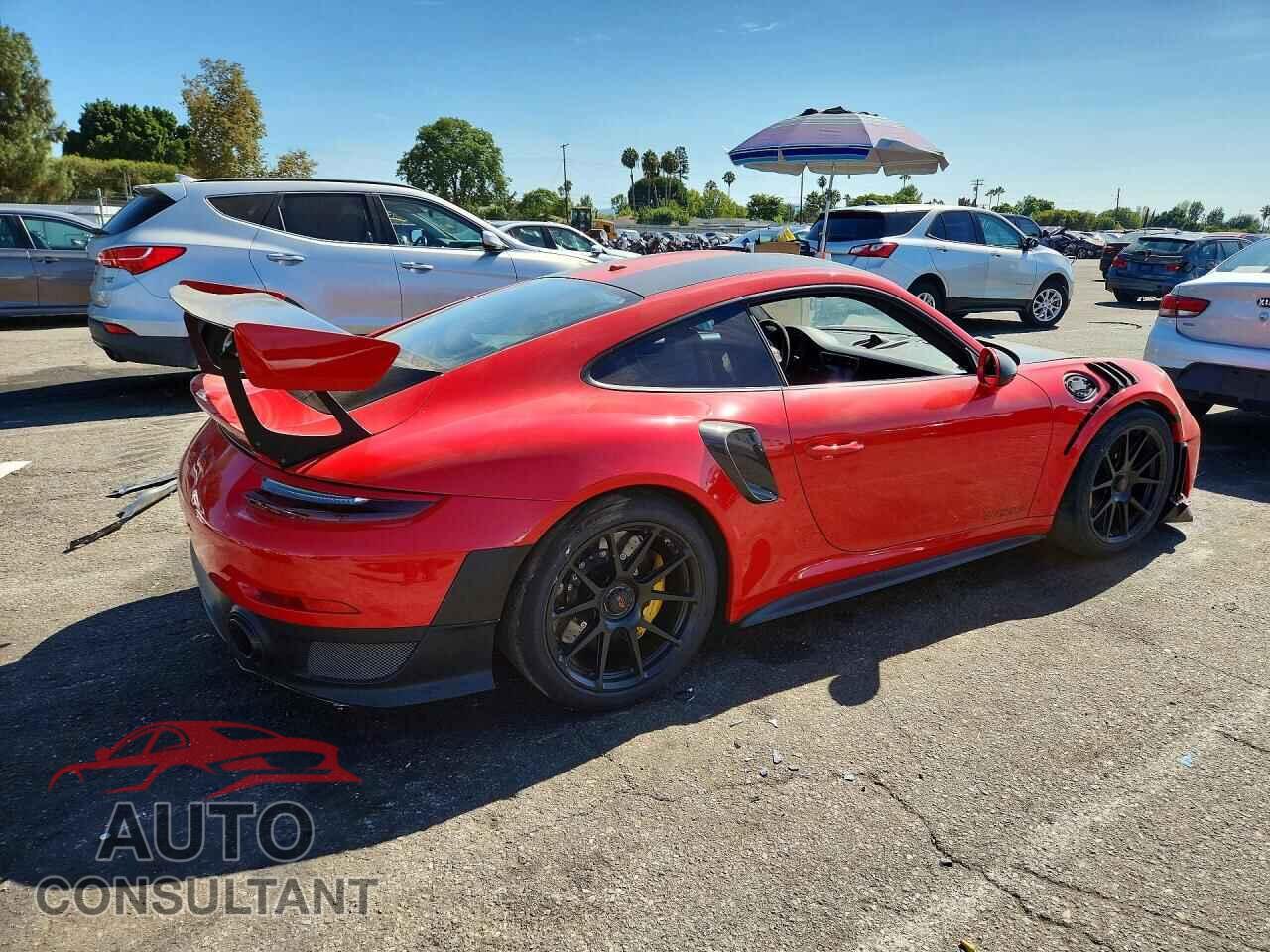 PORSCHE 911 2018 - WP0AE2A90JS185851