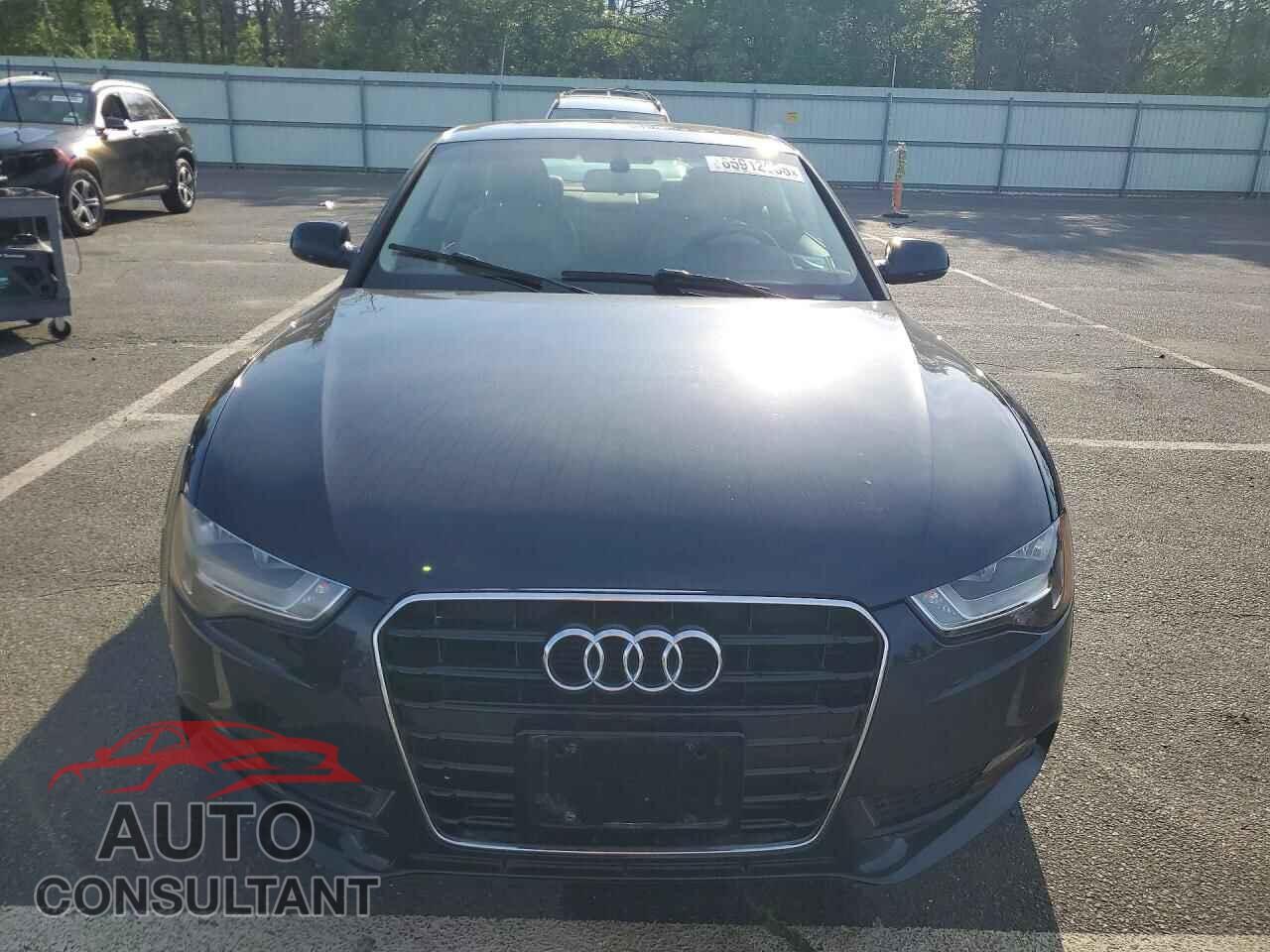 AUDI A5 2013 - WAUCFAFR4DA018456