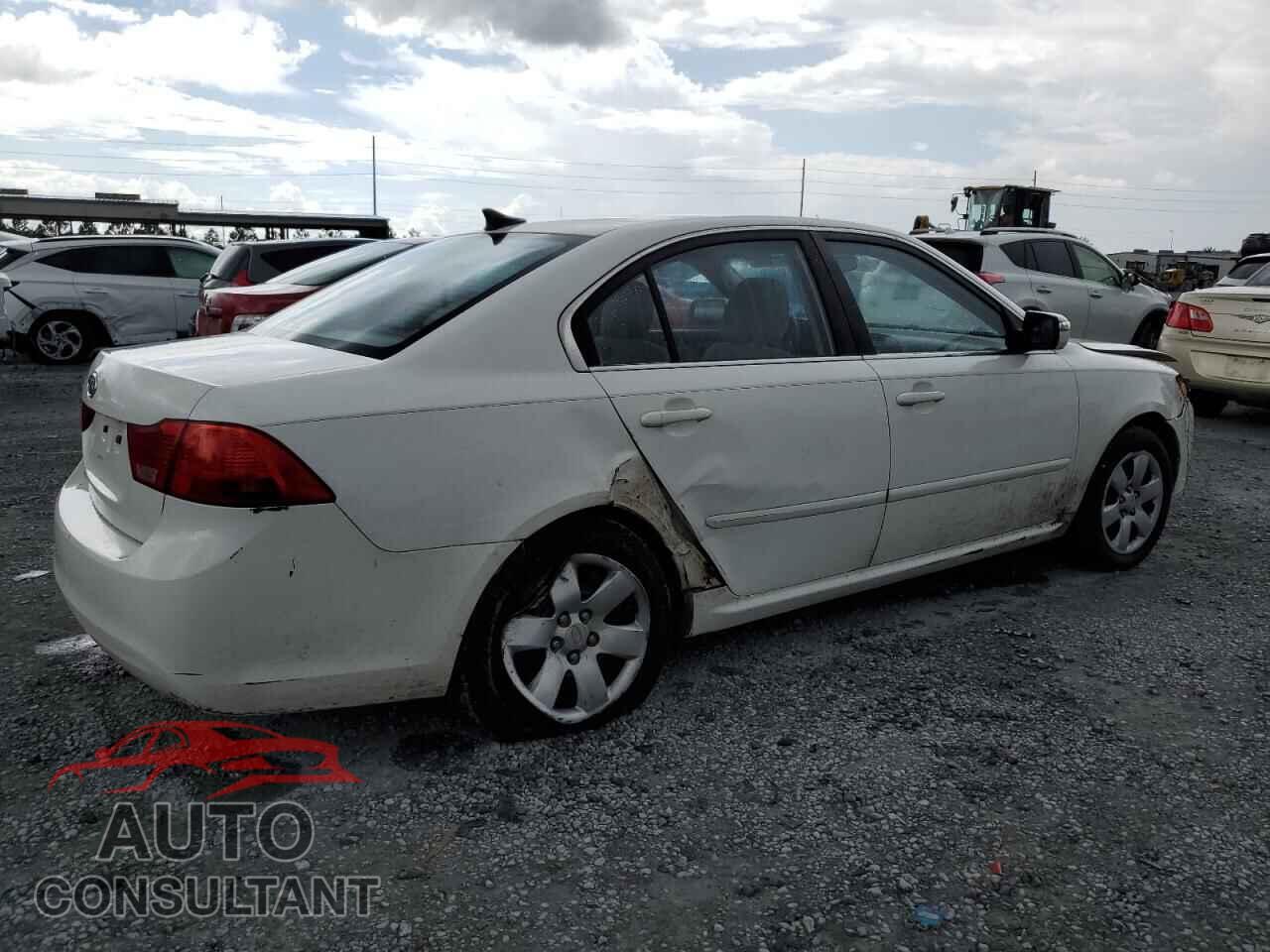 KIA OPTIMA 2010 - KNAGG4A83A5380846