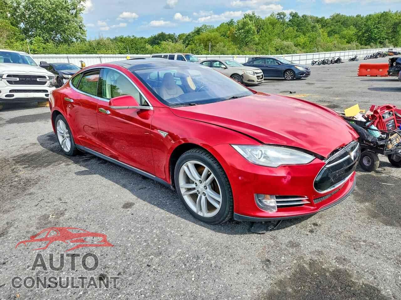TESLA MODEL S 2014 - 5YJSA1S10EFP43459