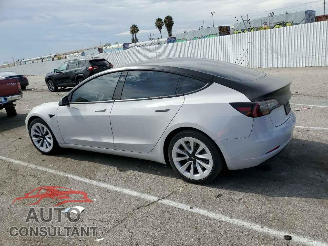 TESLA MODEL 3 2023 - 5YJ3E1EA3PF639345
