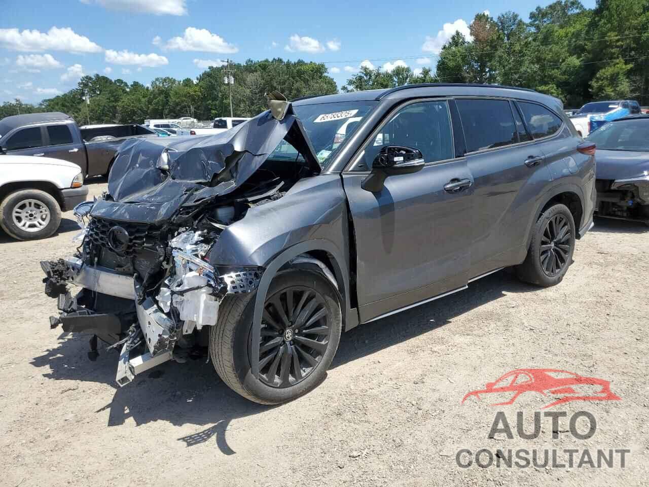 TOYOTA HIGHLANDER 2024 - 5TDKDRAH8RS541250