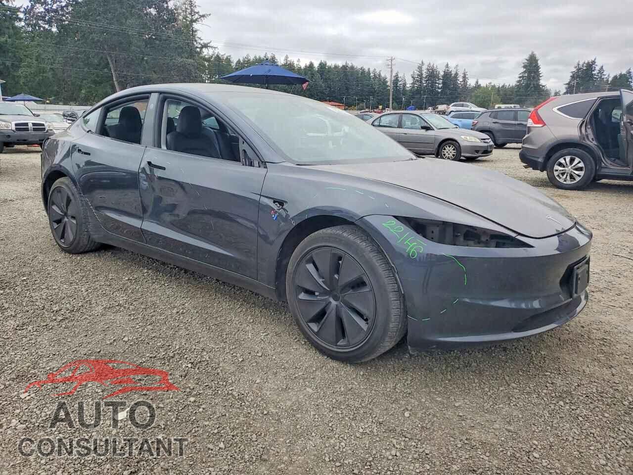 TESLA MODEL 3 2024 - 5YJ3E1EA7RF725812