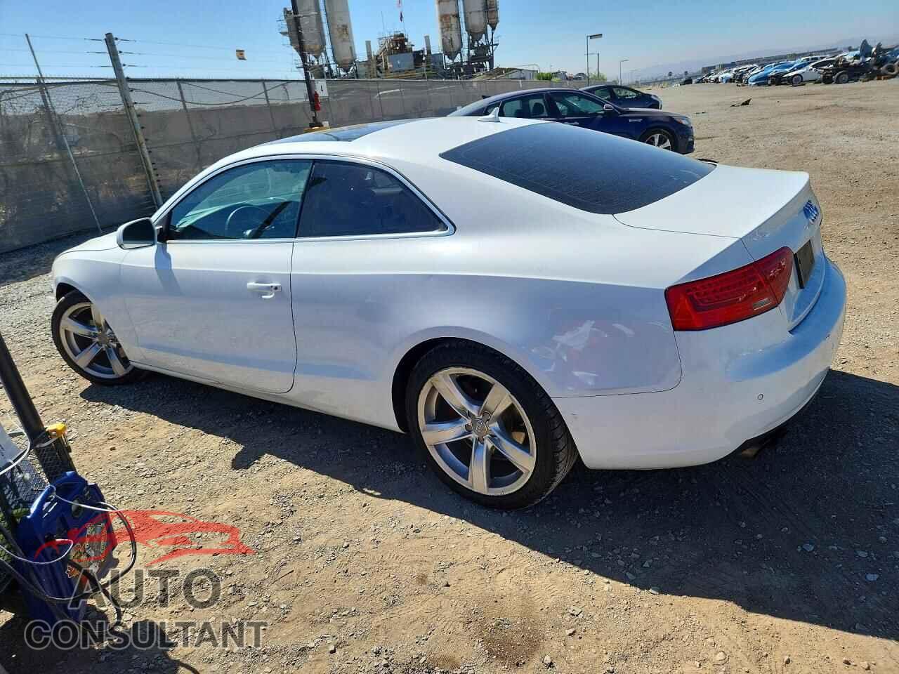 AUDI A5 2013 - WAULFAFR7DA016314
