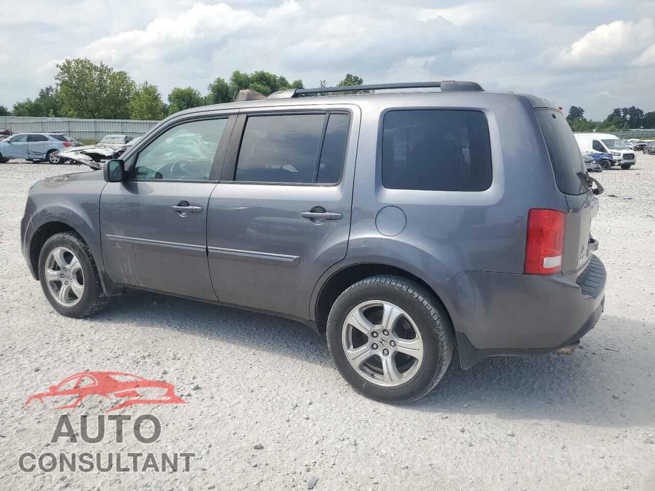 HONDA PILOT 2015 - 5FNYF4H55FB001079
