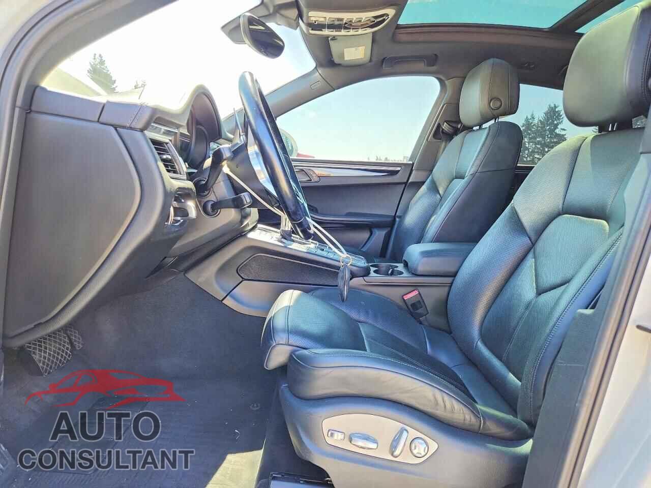 PORSCHE MACAN 2016 - WP1AB2A56GLB46480