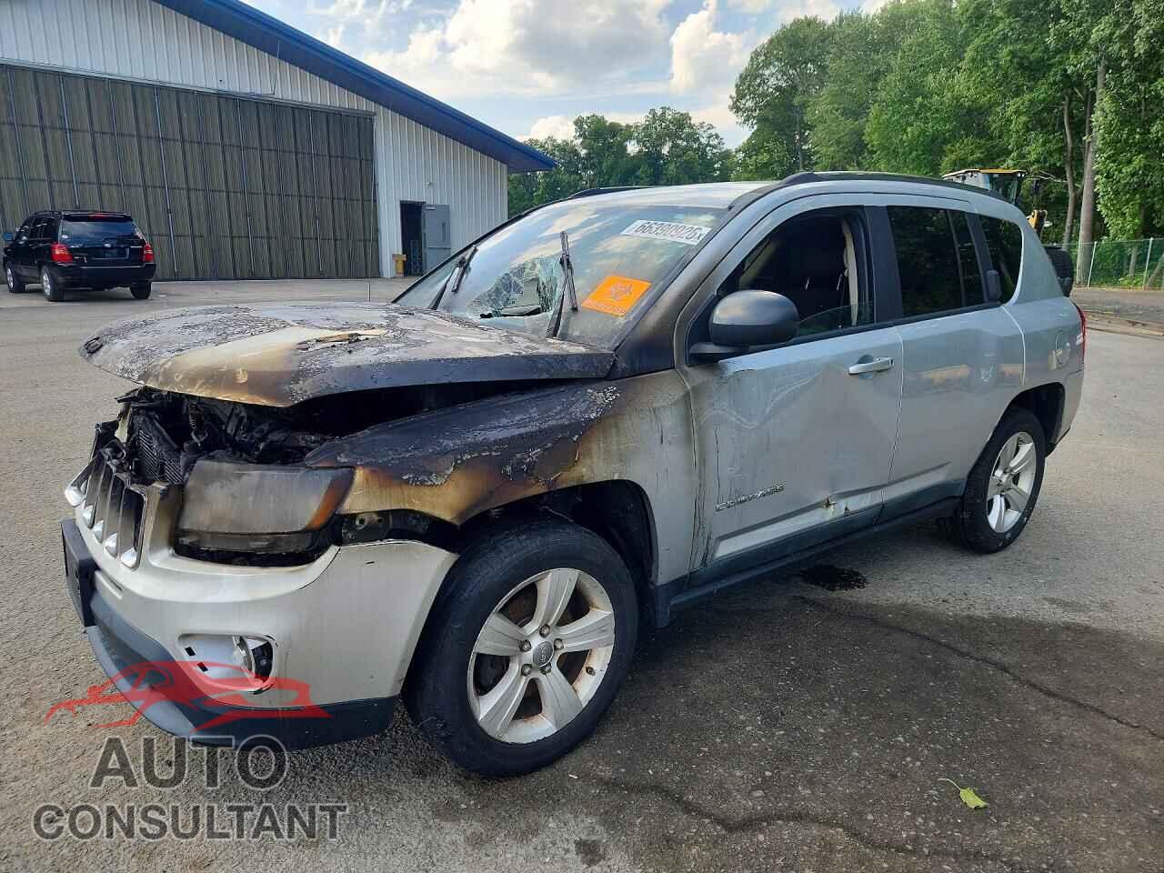 JEEP COMPASS 2011 - 1J4NF1FB9BD251933