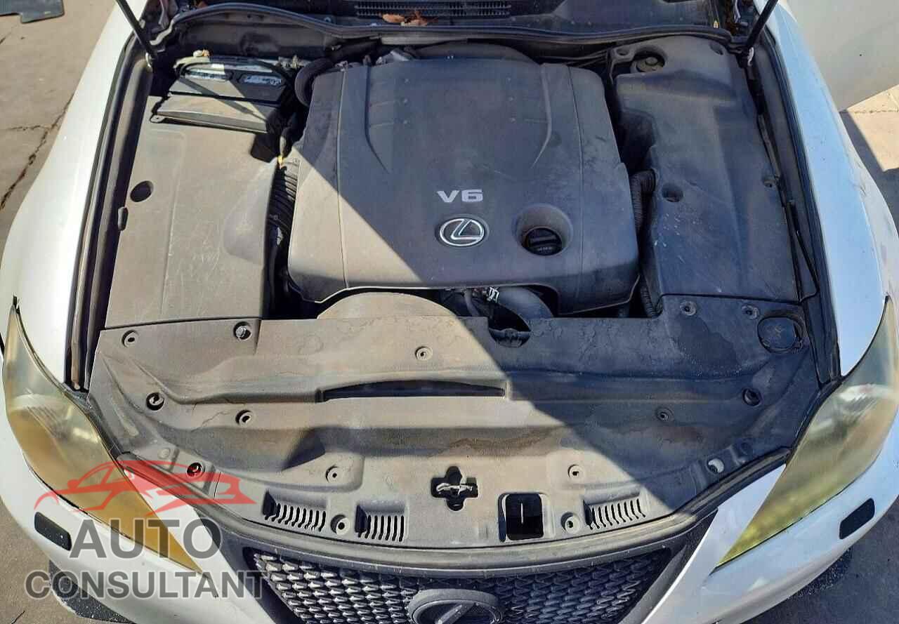 LEXUS IS 2013 - JTHBF5C23D5186951