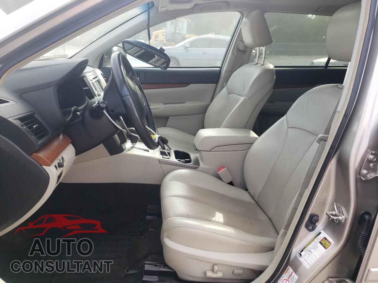 SUBARU OUTBACK 2014 - 4S4BRCLC2E3323201
