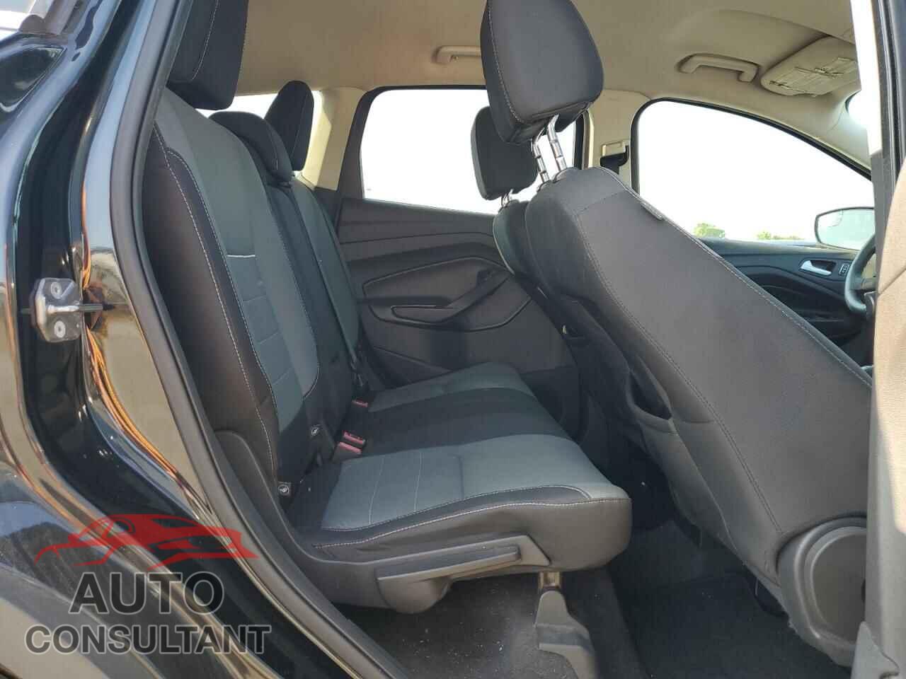 FORD ESCAPE 2015 - 1FMCU9G94FUB13232