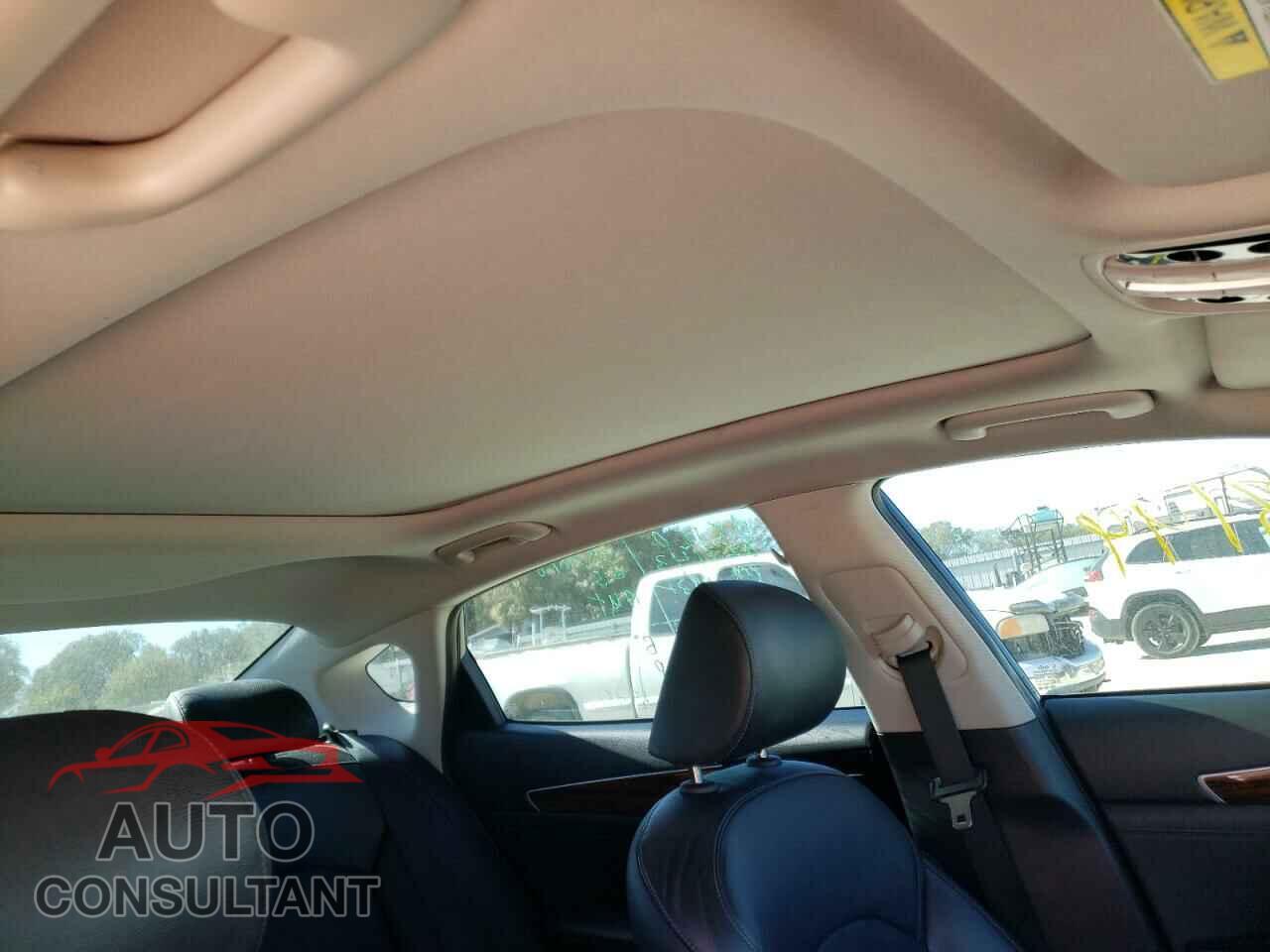 KIA CADENZA 2017 - KNALC4J17H5084364