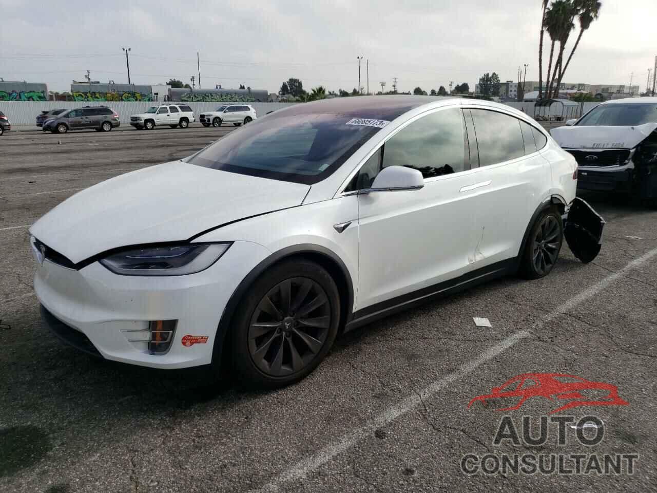 TESLA MODEL X 2017 - 5YJXCBE25HF077777