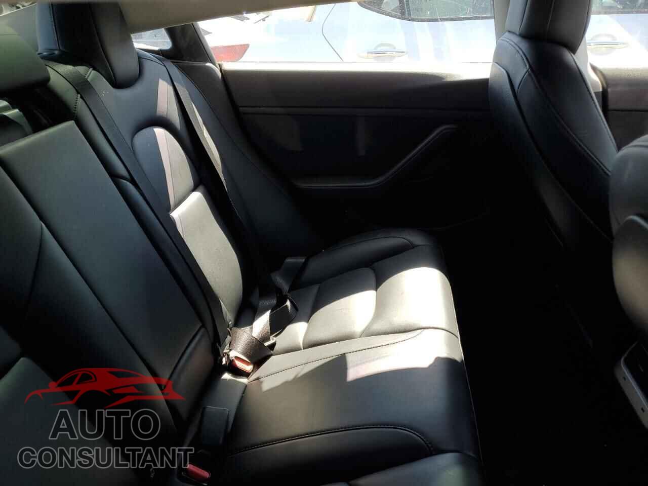TESLA MODEL 3 2022 - 5YJ3E1EB5NF183256