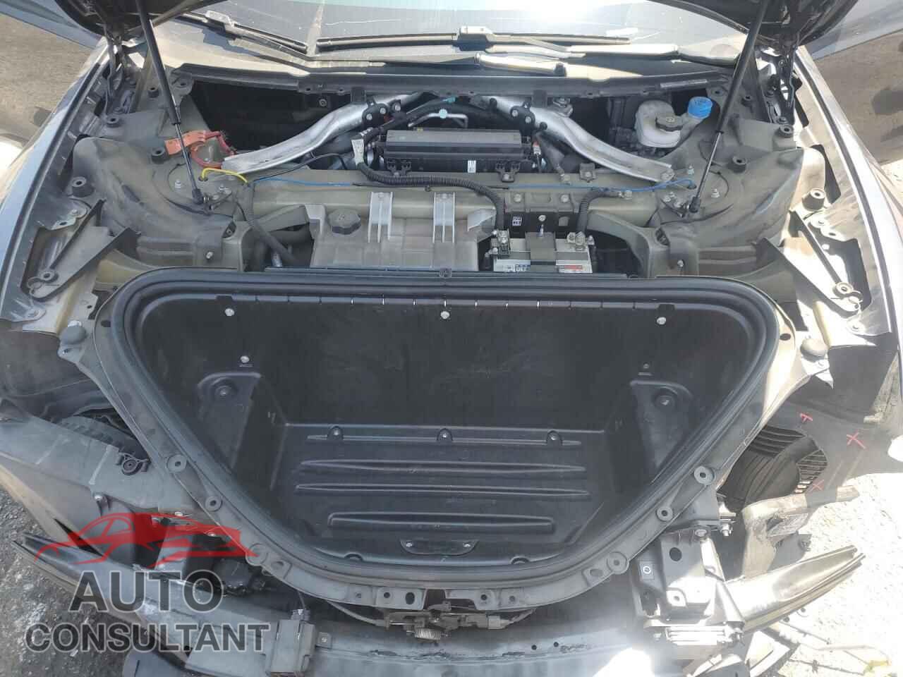 TESLA MODEL S 2018 - 5YJSA1E26JF295680