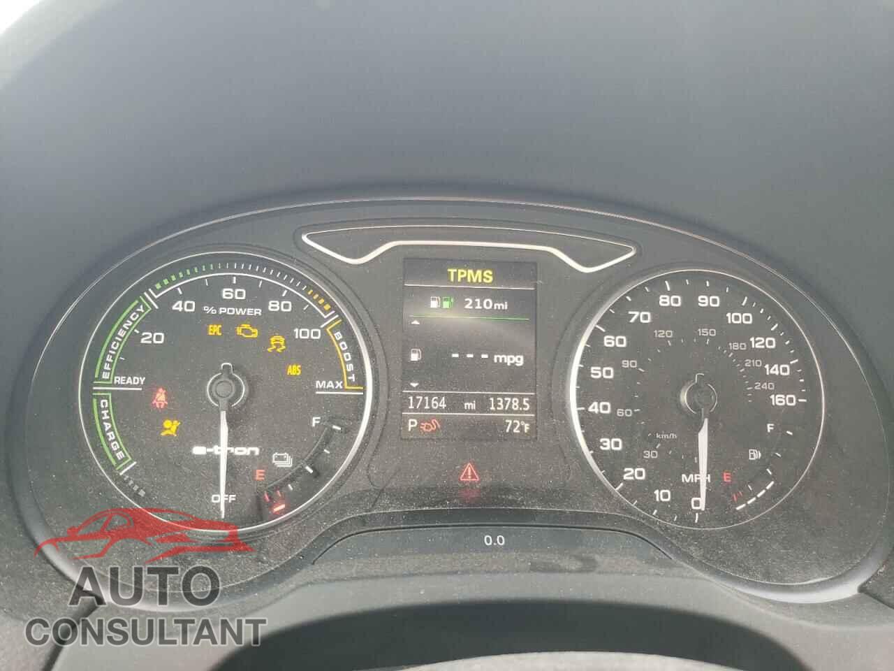 AUDI A3 2017 - WAUUPBFF0HA040098