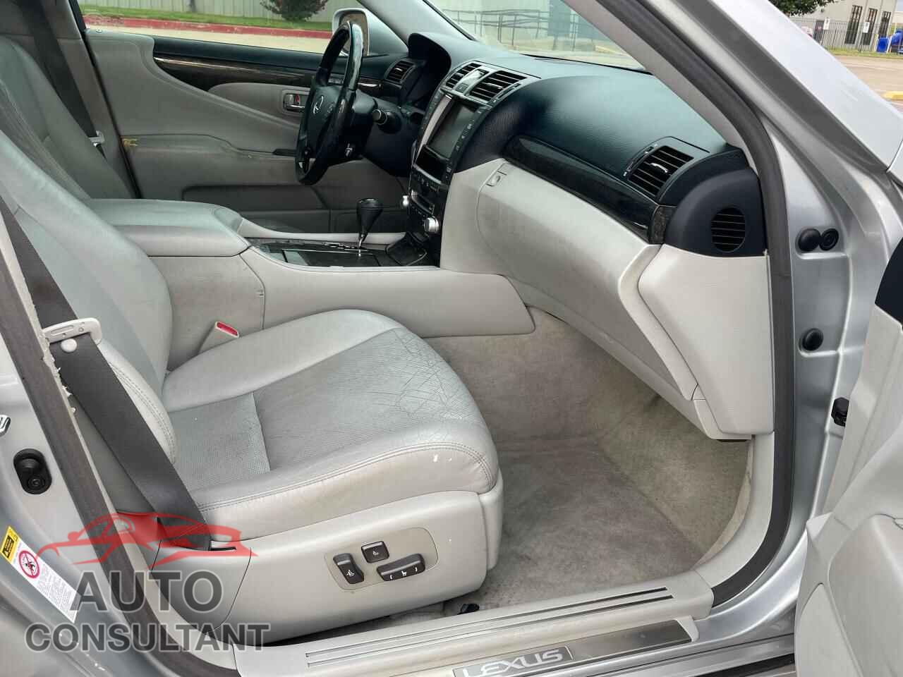 LEXUS LS460 2010 - JTHBL5EF3A5098552