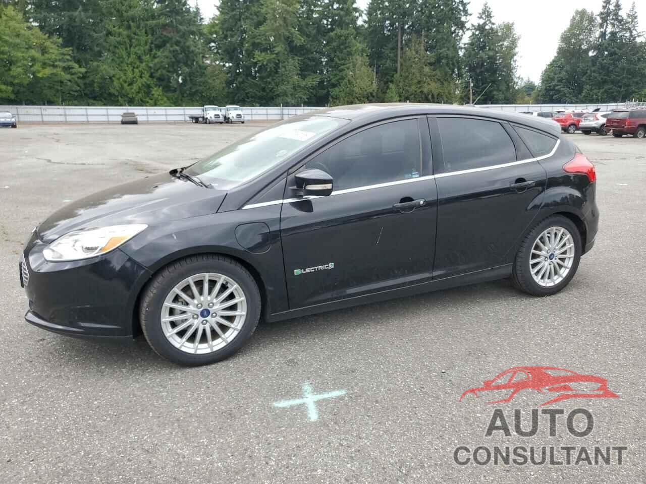 FORD FOCUS 2017 - 1FADP3R47HL304155