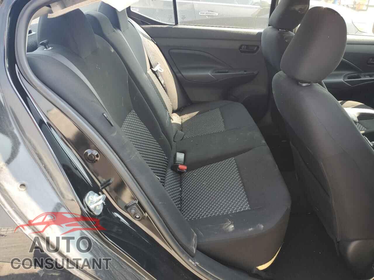 NISSAN VERSA 2021 - 3N1CN8DV3ML911776