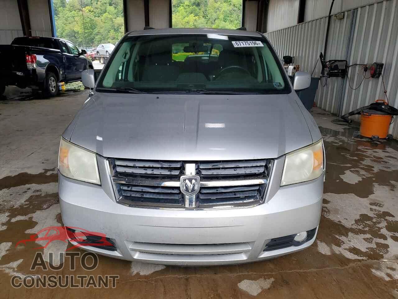 DODGE CARAVAN 2010 - 2D4RN5D18AR265638