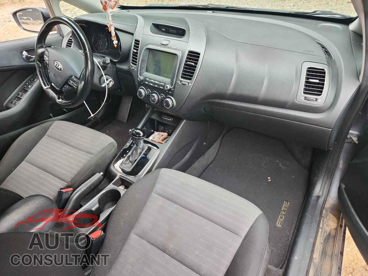 KIA FORTE 2017 - 3KPFL4A78HE122855