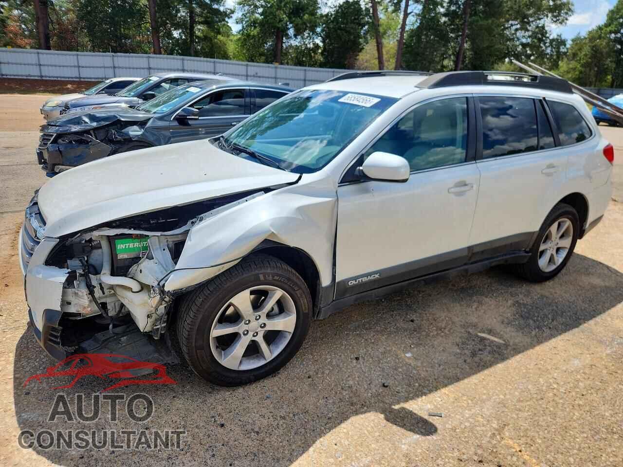 SUBARU OUTBACK 2013 - 4S4BRBCC5D3270549