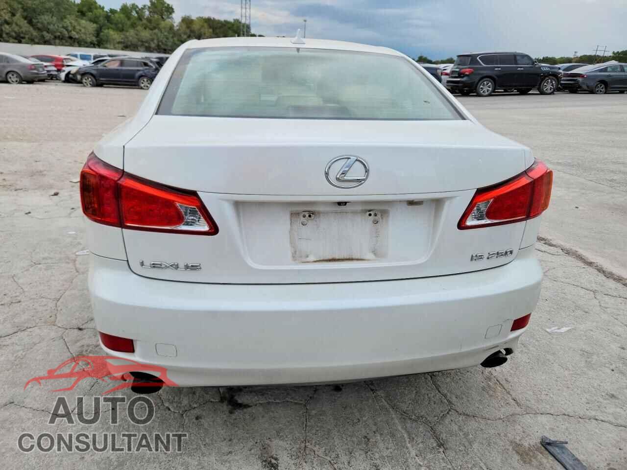 LEXUS IS 2010 - JTHBF5C24A2095894
