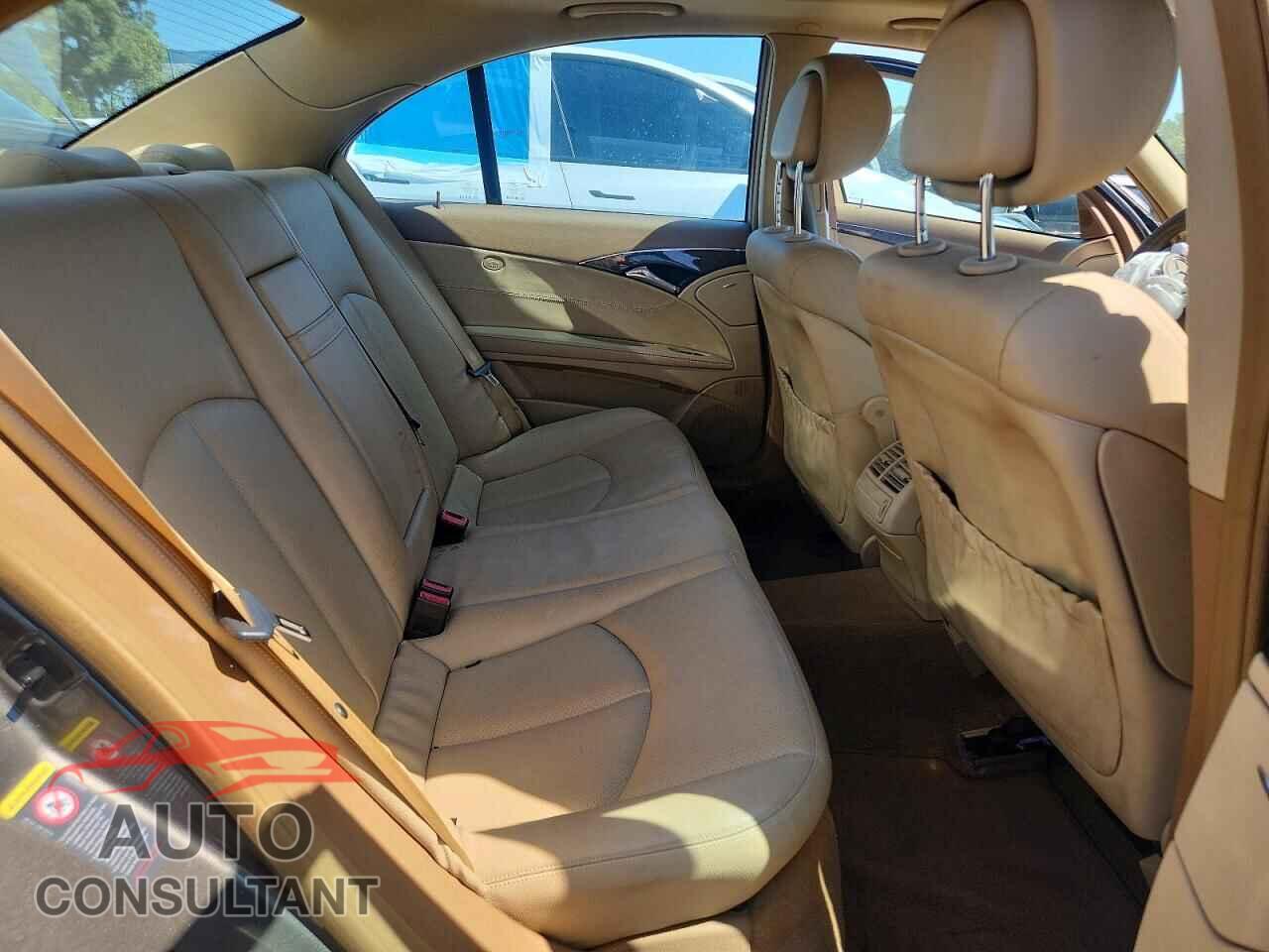 MERCEDES-BENZ E-CLASS 2009 - WDBUF56X29B418934