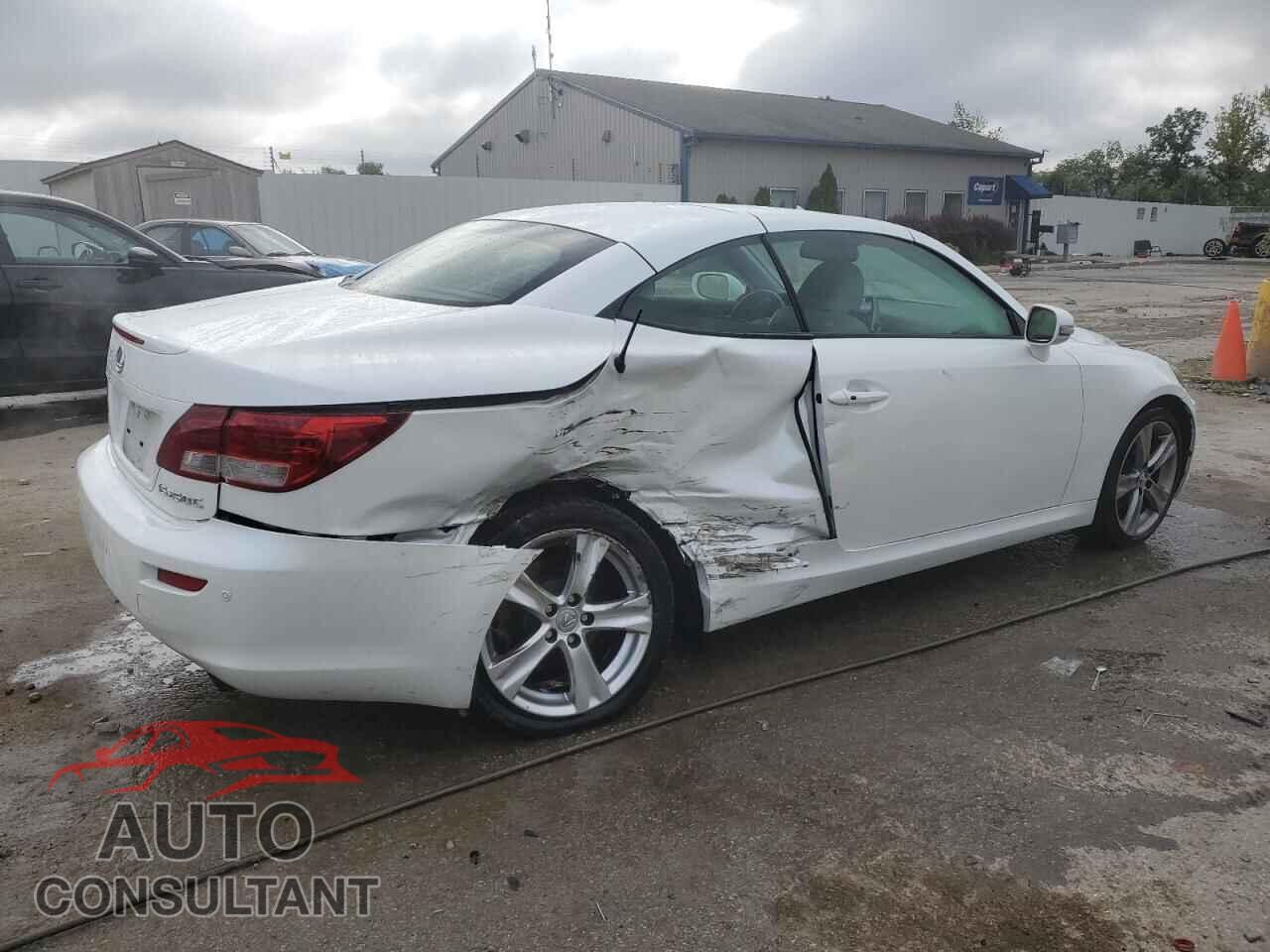 LEXUS IS 2011 - JTHFF2C21B2517962