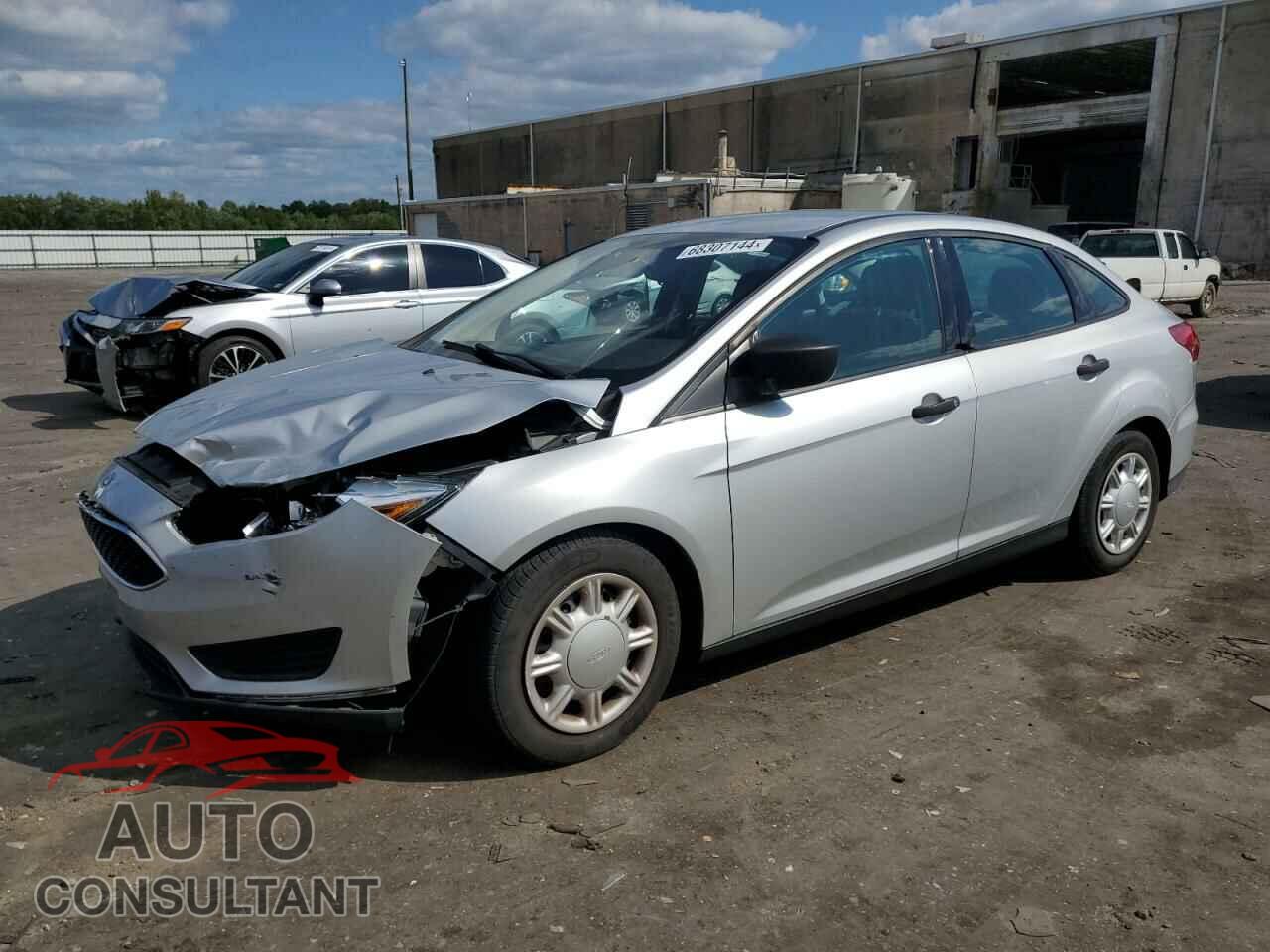 FORD FOCUS 2017 - 1FADP3E2XHL200988