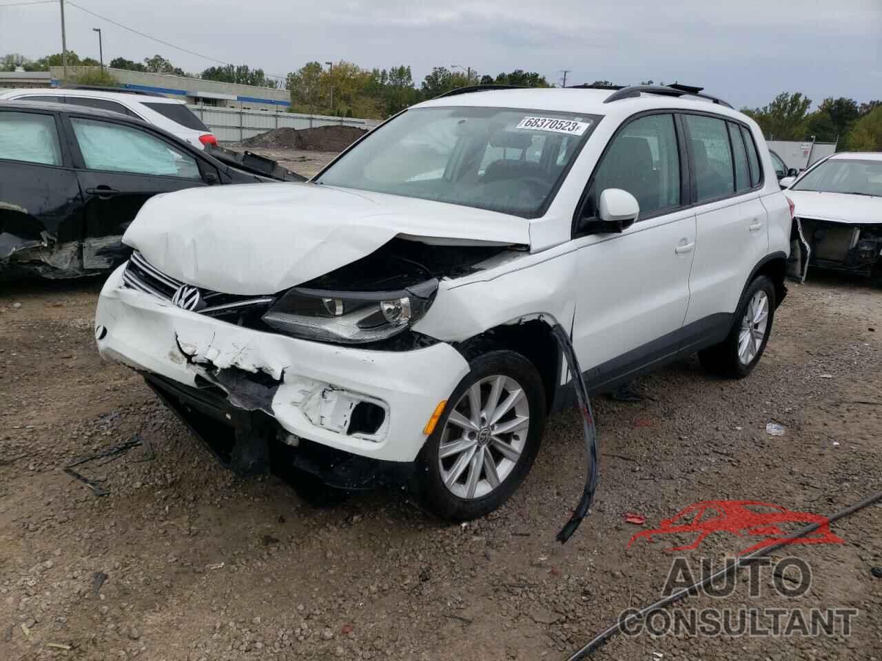 VOLKSWAGEN TIGUAN 2017 - WVGBV7AX2HK054328