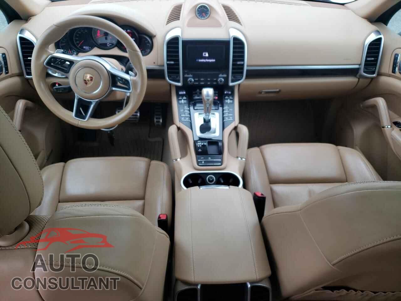 PORSCHE CAYENNE 2017 - WP1AB2A26HLA52025
