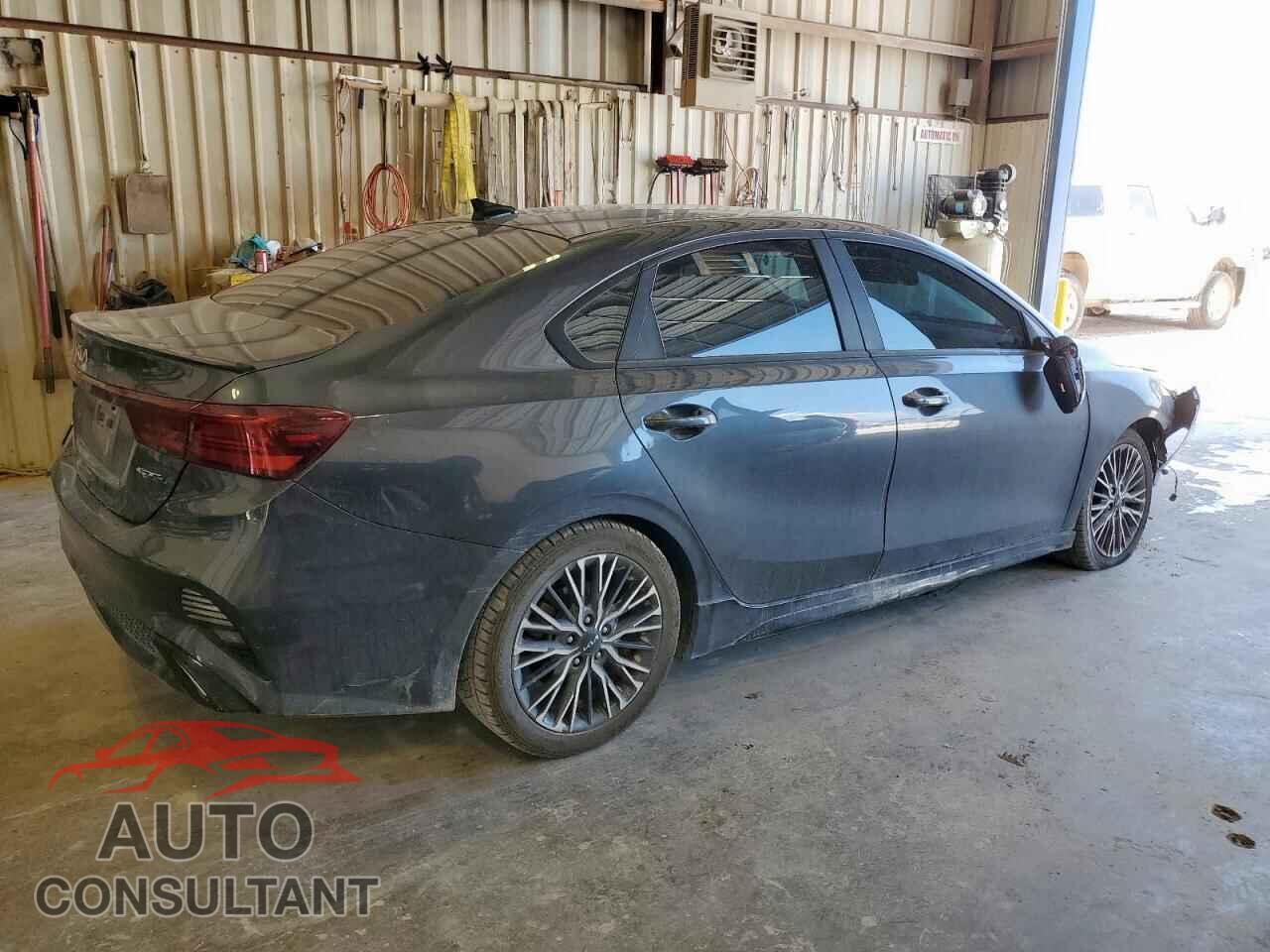 KIA FORTE 2023 - 3KPF54AD4PE532017