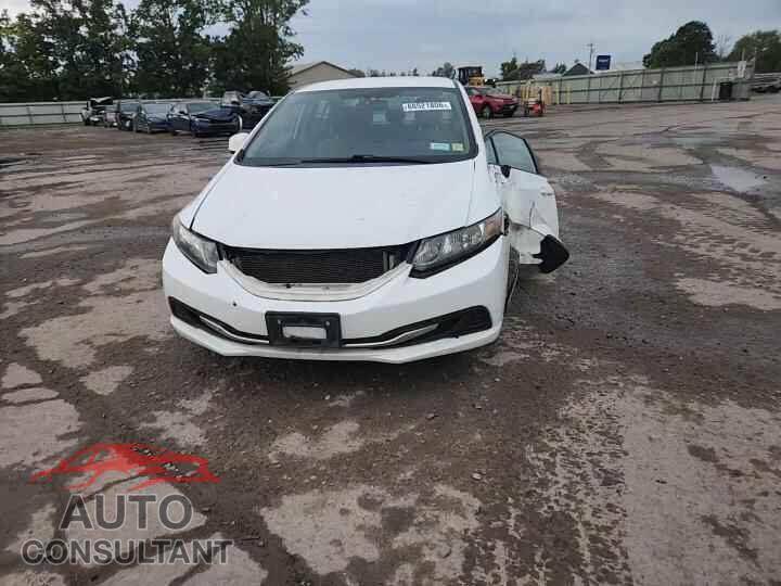 HONDA CIVIC 2013 - 2HGFB2F58DH561102