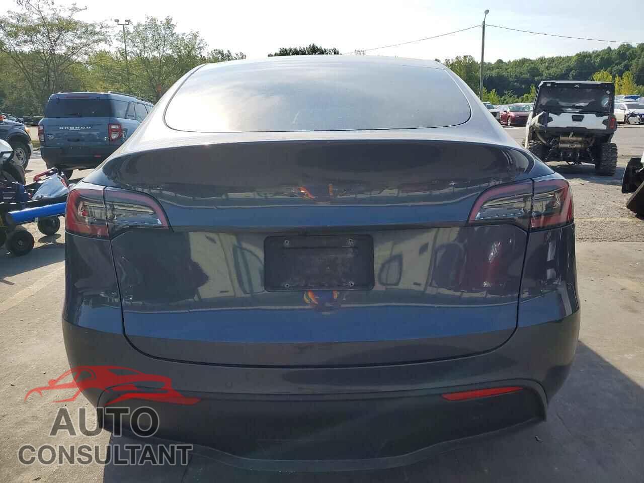 TESLA MODEL Y 2022 - 7SAYGDEE2NF481391