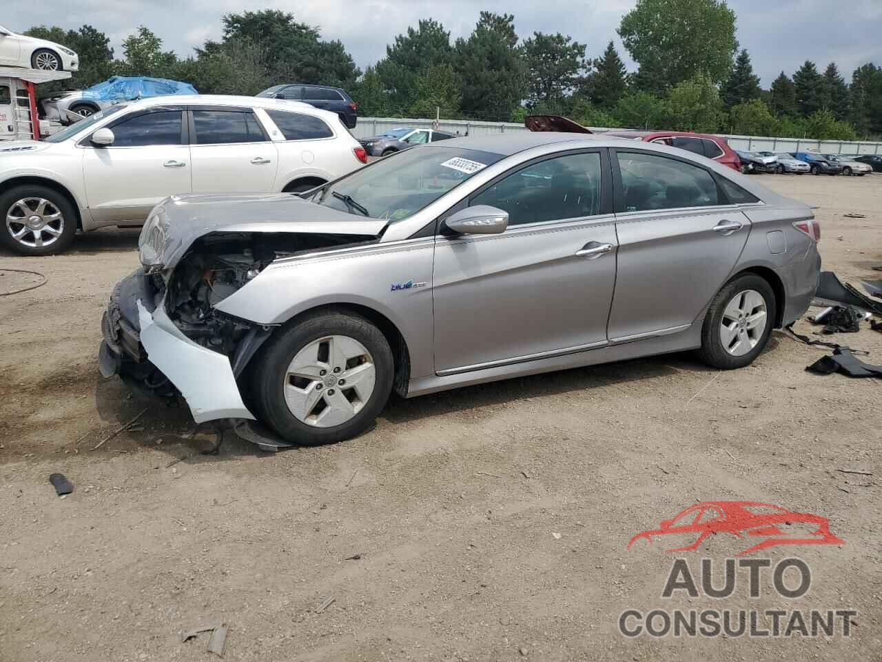 HYUNDAI SONATA 2012 - KMHEC4A45CA028196