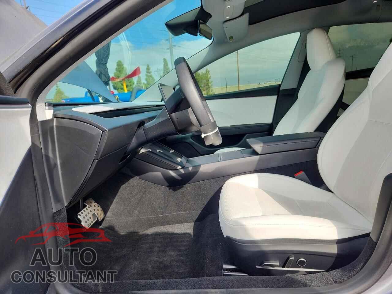 TESLA MODEL 3 2025 - 5YJ3E1EA2SF018445