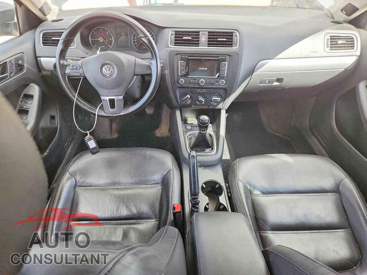 VOLKSWAGEN JETTA 2012 - 3VW3L7AJ7CM376925