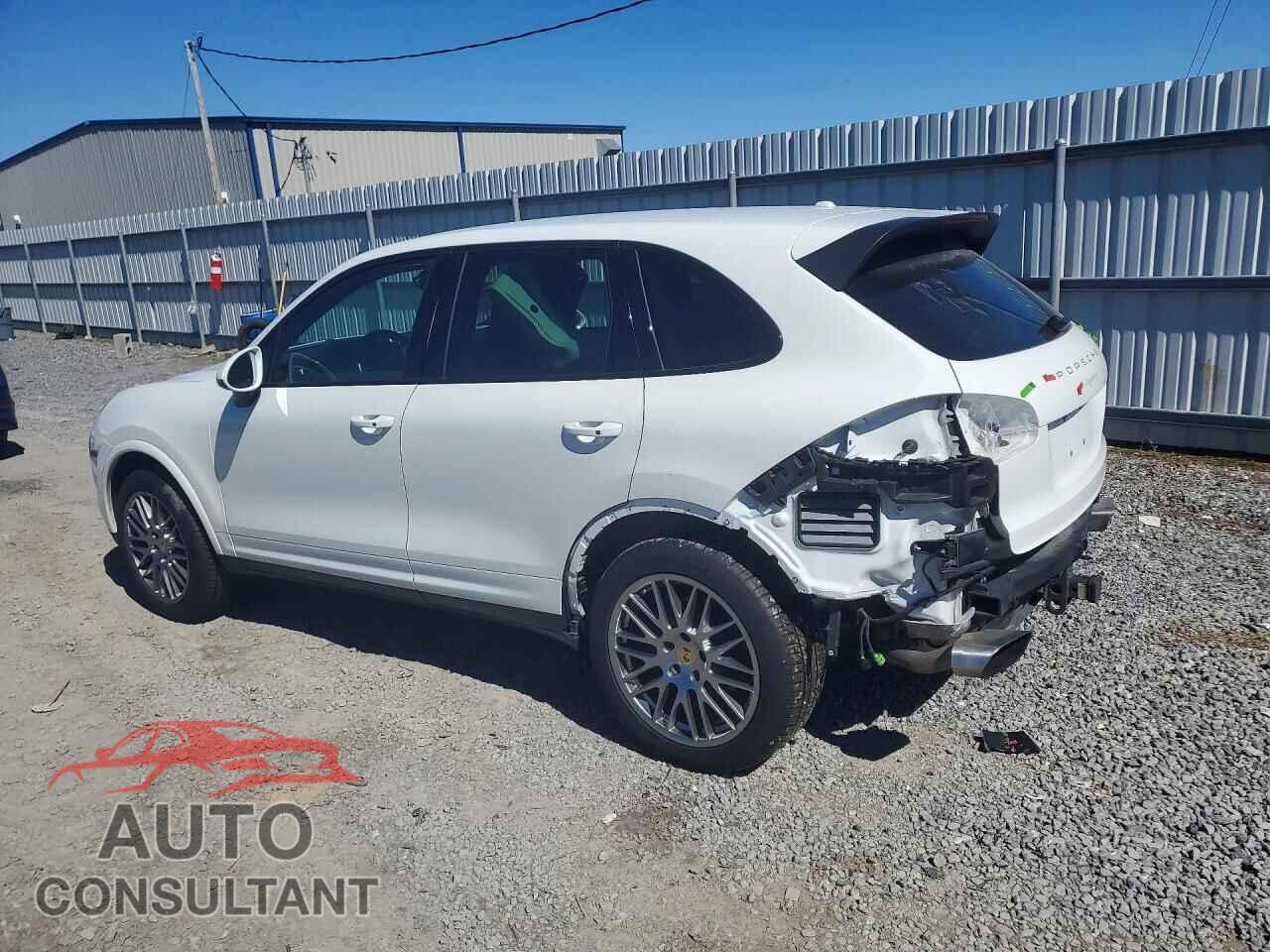 PORSCHE CAYENNE 2017 - WP1AA2A24HKA82424