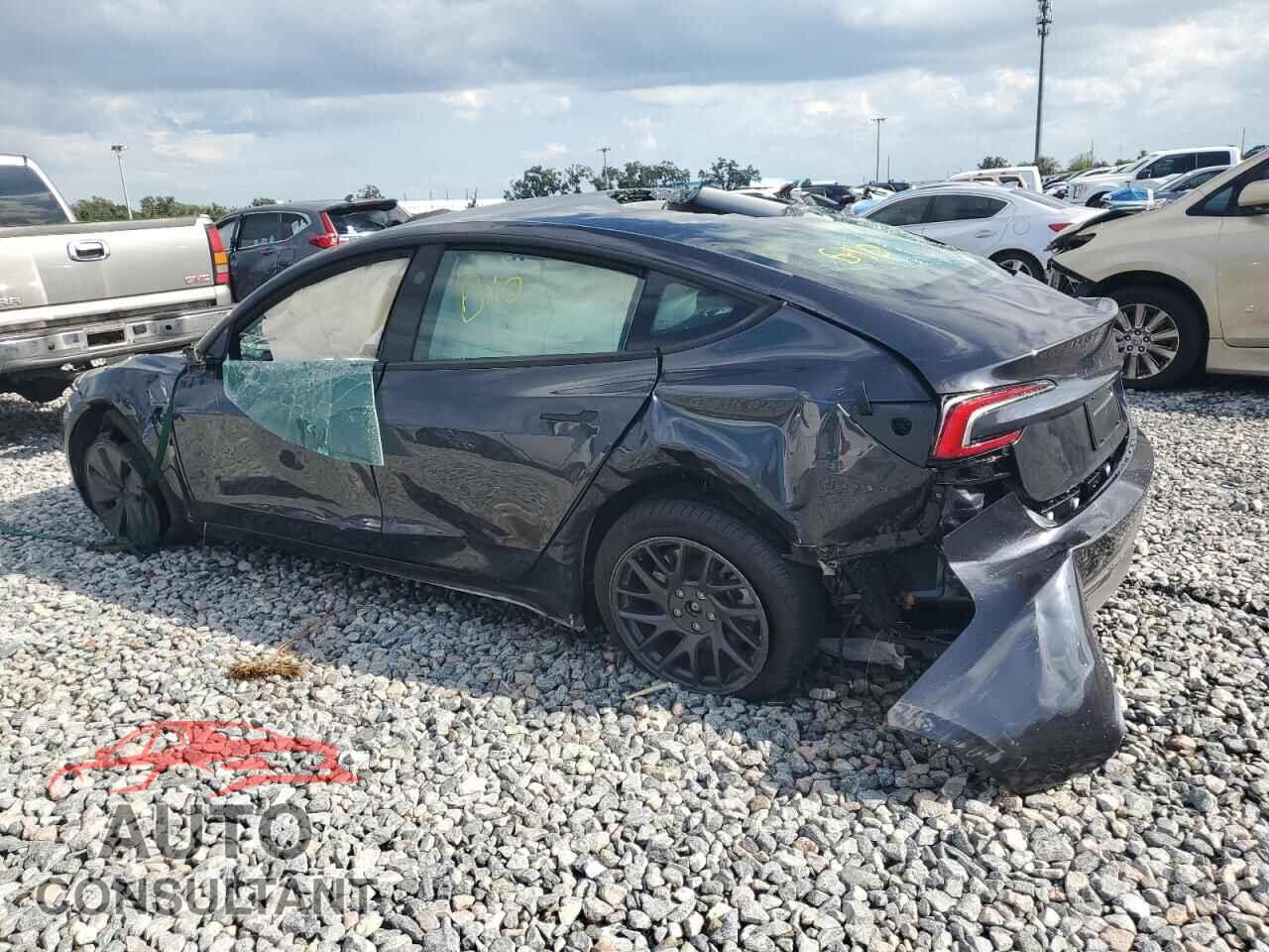 TESLA MODEL 3 2025 - 5YJ3E1EAXSF998040