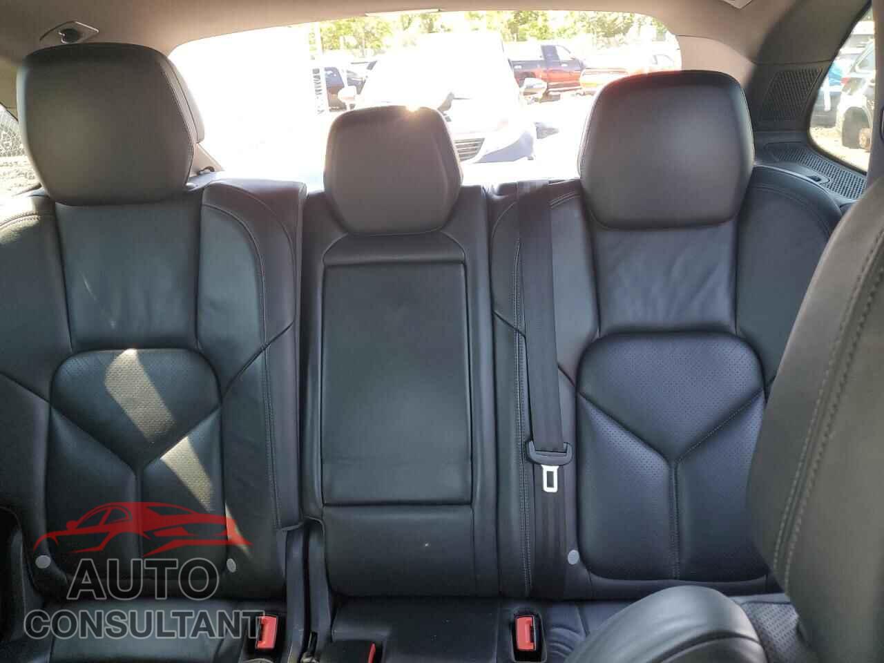 PORSCHE CAYENNE 2011 - WP1AB2A25BLA54730