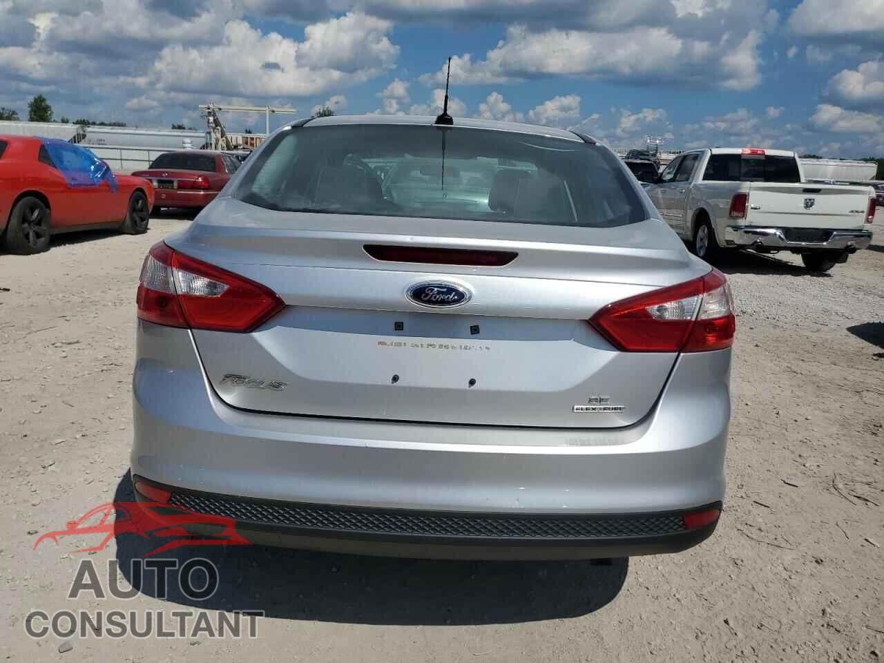FORD FOCUS 2014 - 1FADP3F20EL383733