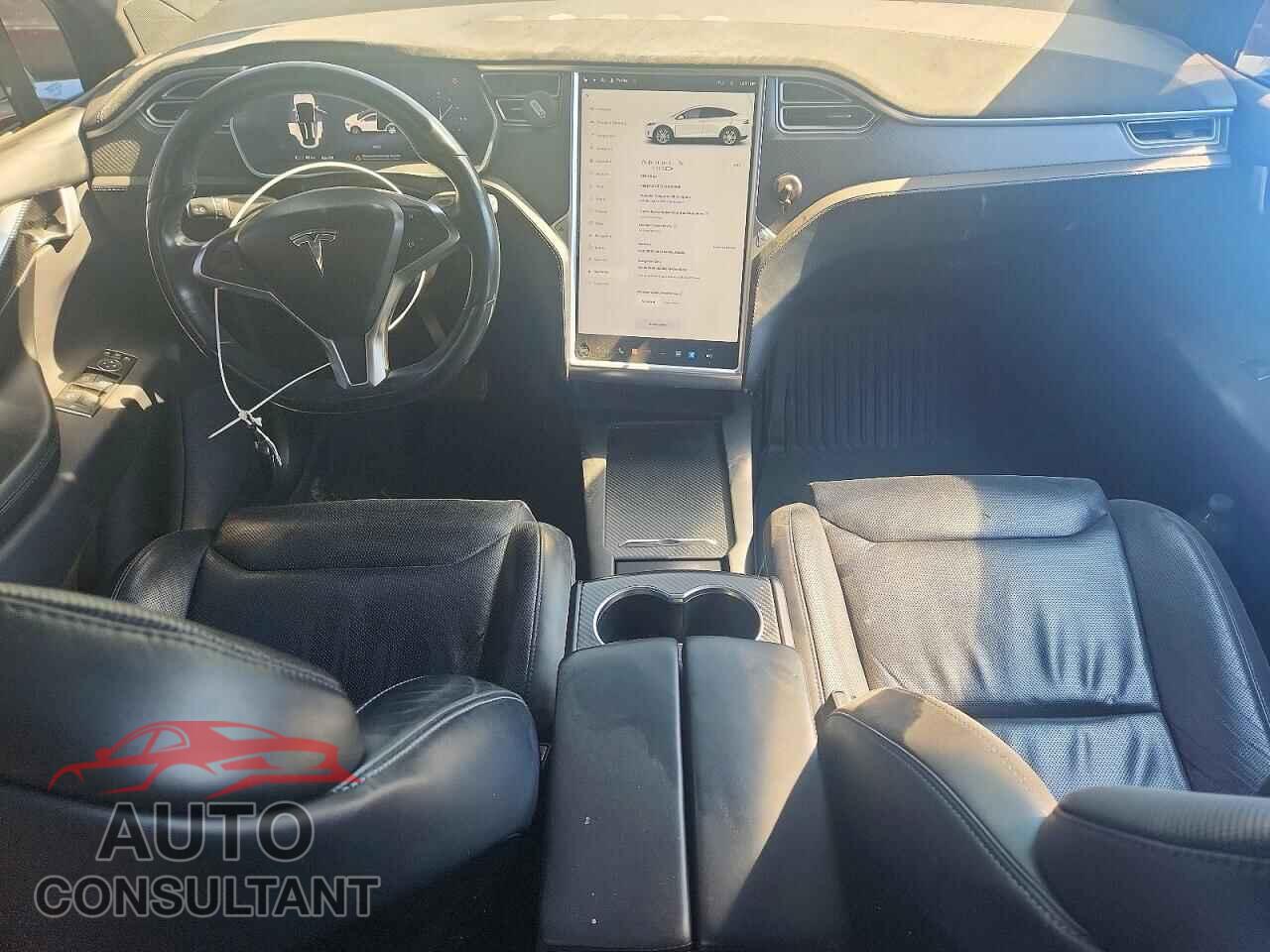TESLA MODEL X 2016 - 5YJXCBE23GF021206