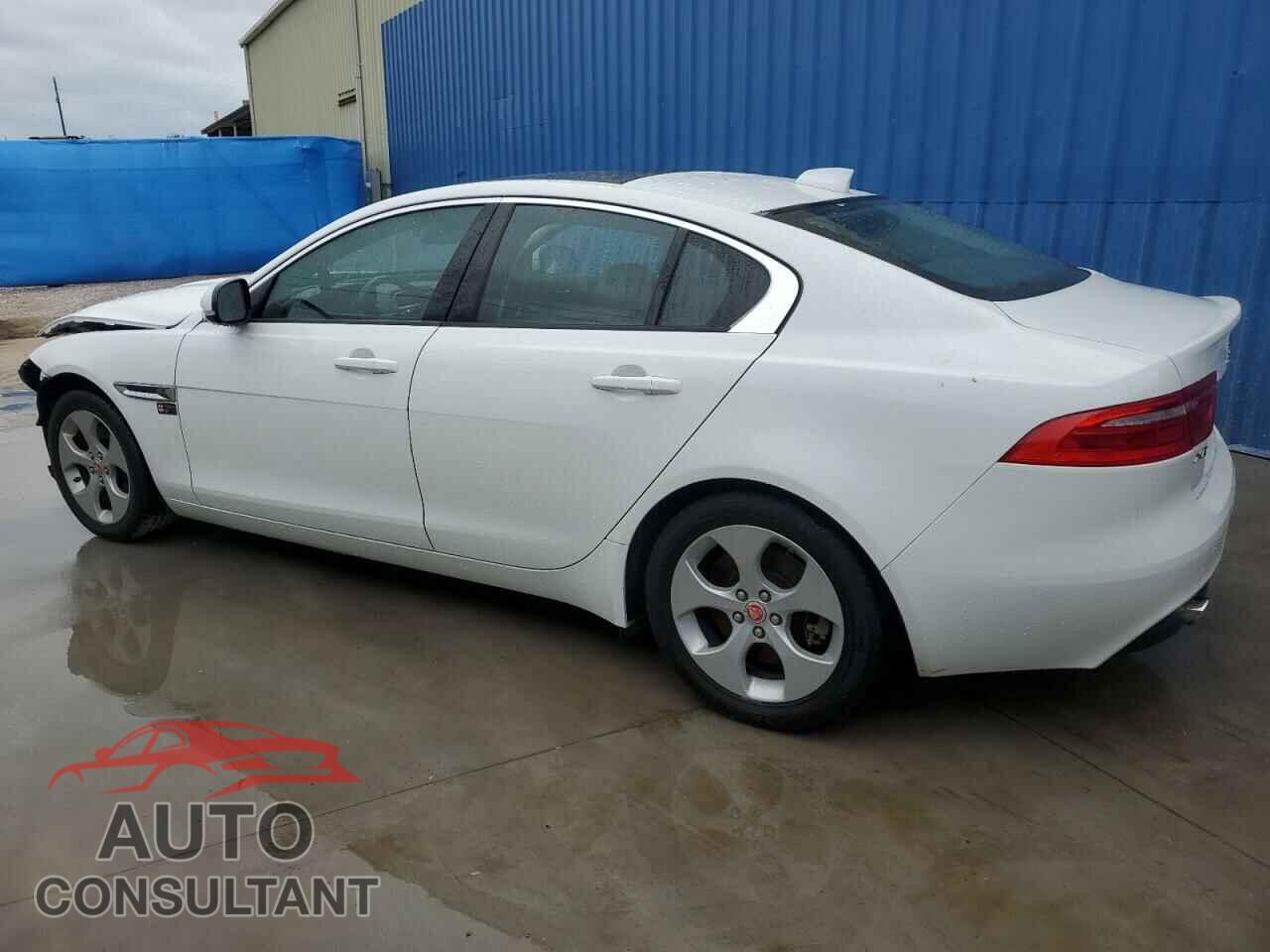 JAGUAR XE 2017 - SAJAR4BG0HA950264