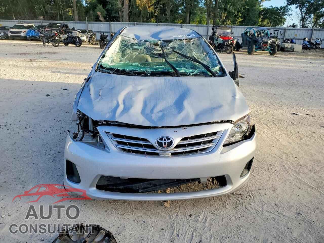 TOYOTA COROLLA 2013 - 2T1BU4EE2DC977063