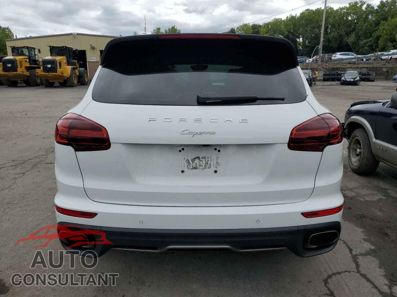 PORSCHE CAYENNE 2017 - WP1AA2A22HKA90747