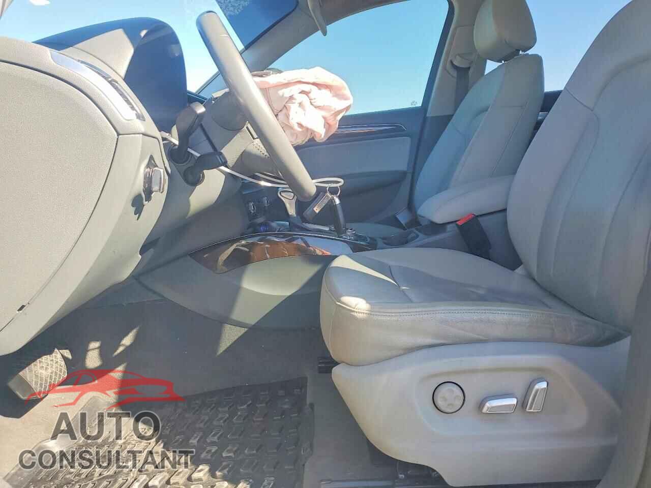 AUDI Q5 2014 - WA1LFAFP7EA044031