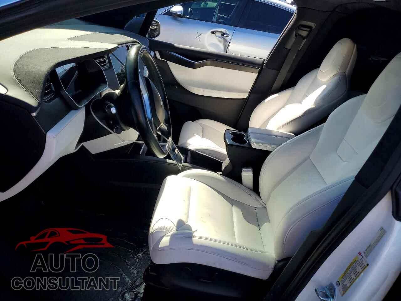TESLA MODEL X 2017 - 5YJXCBE21HF044050