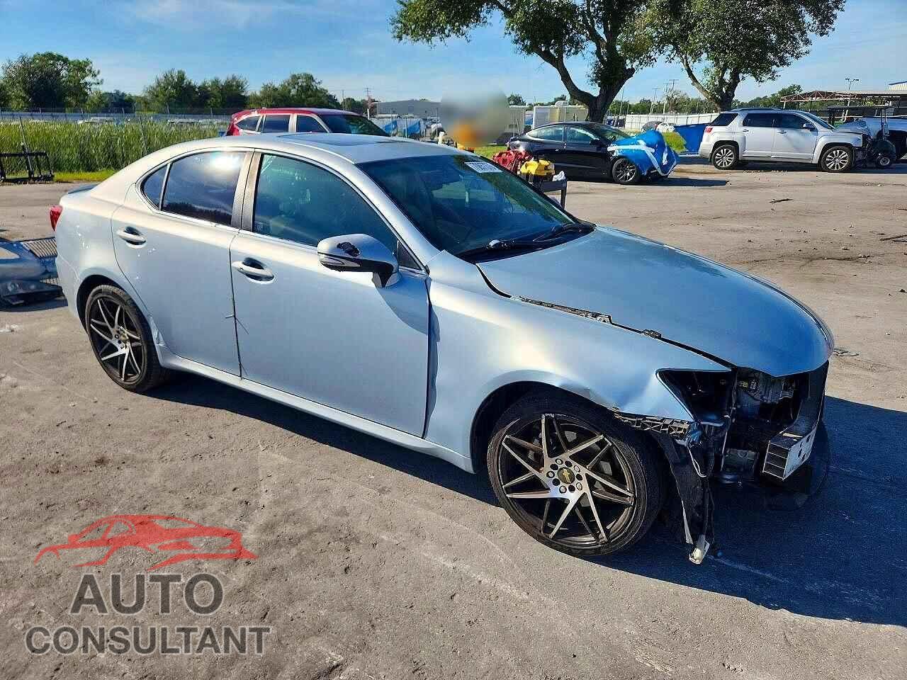 LEXUS IS 2011 - JTHBF5C28B2101164