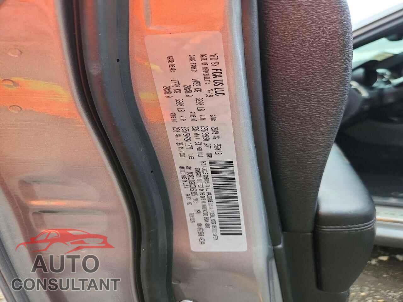 DODGE DURANGO 2019 - 1C4RDJDG8KC852915